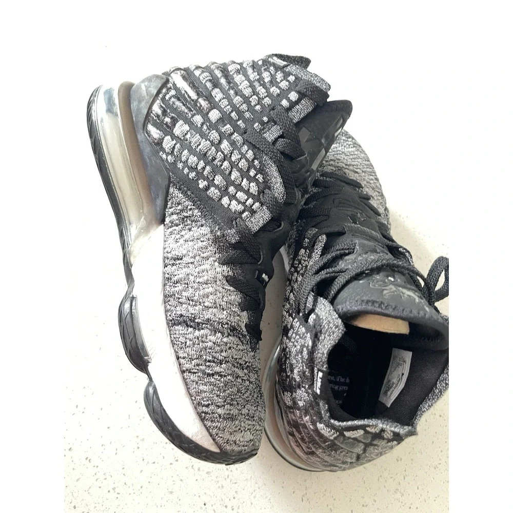 LeBron 17 Basketball Shoes In A Size 8